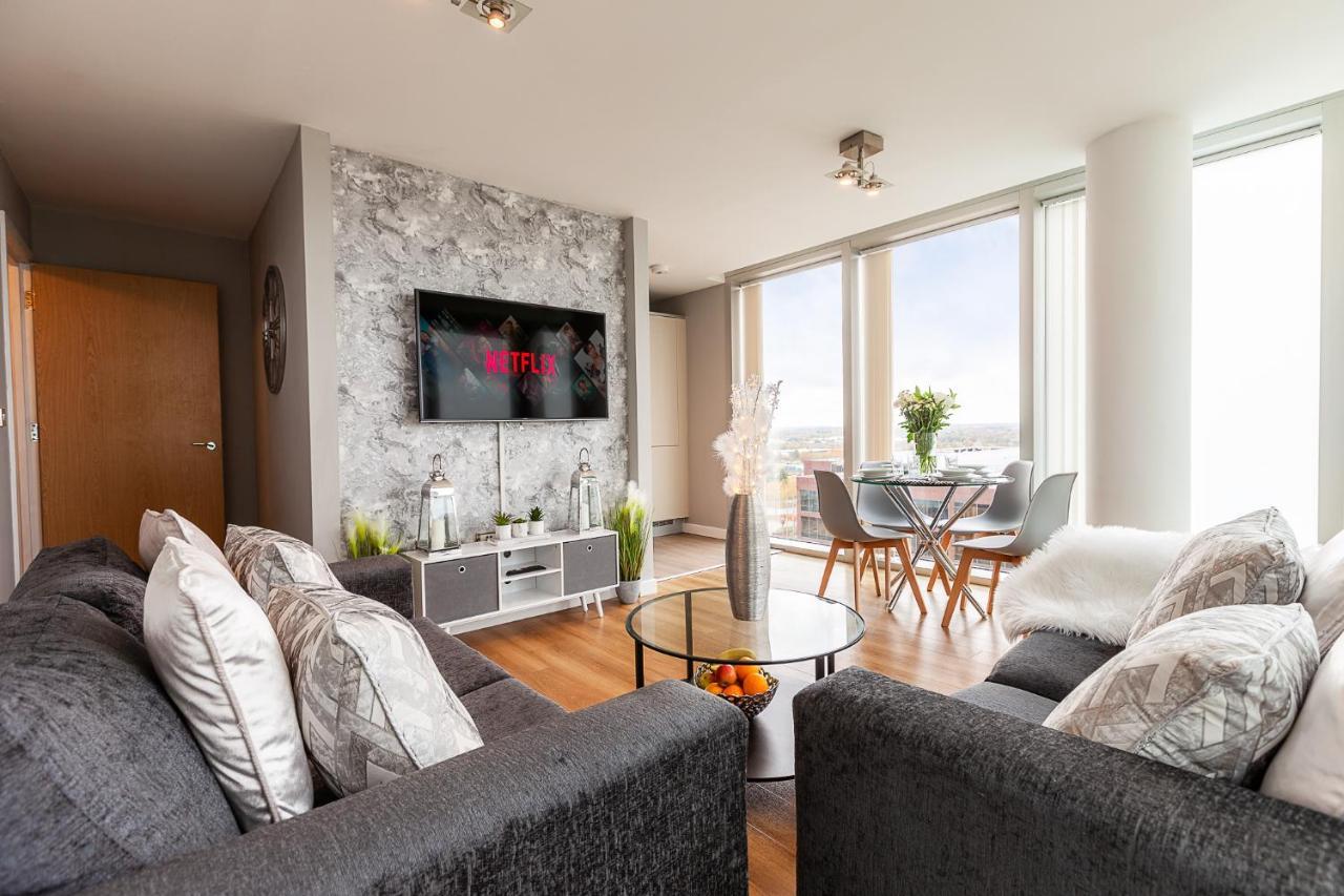 Smart Stay: 2br With Parking * Milton Keynes